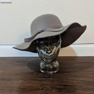 Wool Hat! Perfect condition.